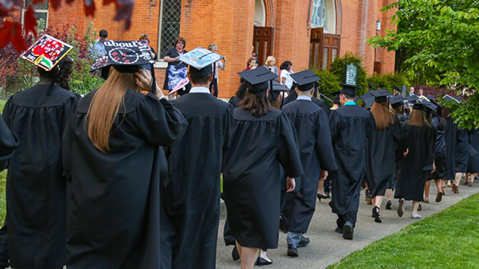 Traditional DâYouville Baccalaureate Ceremony Set for Friday May 19